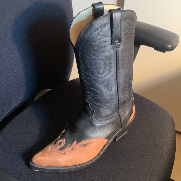 Durango Cowboy Boots — size 8.5 - Picture 2 of 13